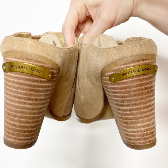 Michael Kors Leather Braden Closed Toe Mules - Picture 7 of 8